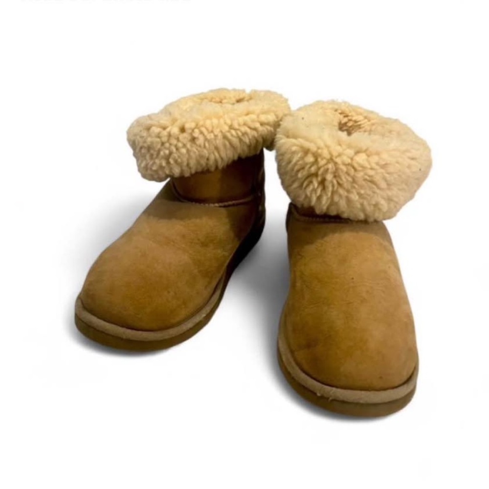 UGG Mini Bailey Shearling Boots with Chestnut Siz… - image 2